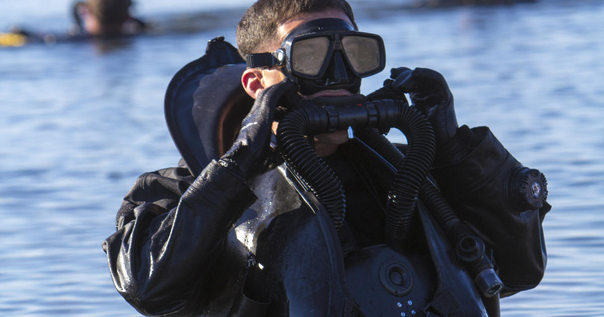 navy seal diving goggles ATACLETE Low-Volume BUDS Twin Lens Dive Mask & Snorkel Combo